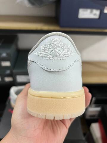 Jordan Air Jordan 1 Low OG IF4391 100 White Light Blue Pale Yellow EUR 39 Sneaker - Women's (BS-87236)