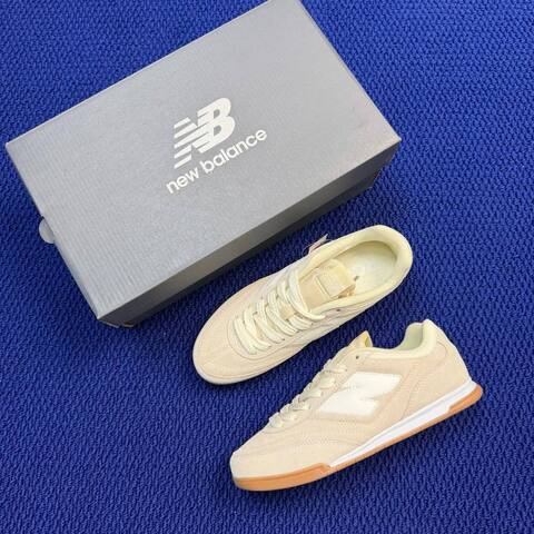 New Balance URC42EA Off White White Gum Brown EU 40 Skate Shoe - Men's (BS-87110)
