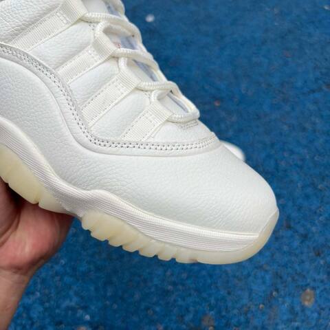 Jordan Air Jordan 11 Retro IO8959 133 Sail Newsprint Sport Royal US 9 5 UK 8 5 BR 41 EUR 43 Cm 27 5 Basketball Shoe - Men's (BS-87322)