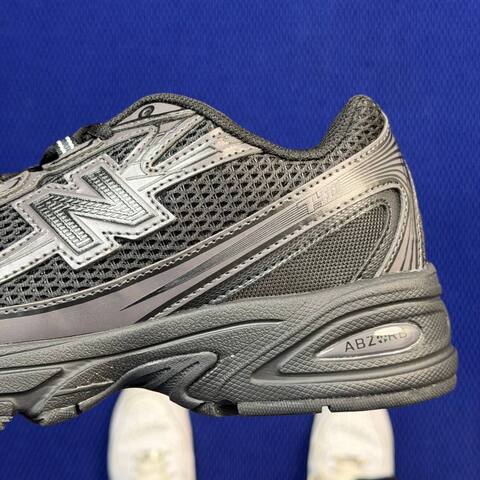 New Balance 740 U740BO2 Black Dark Gray USA 8 UK 7 5 EUR 41 5 Running Shoe - Men's (BS-87102)