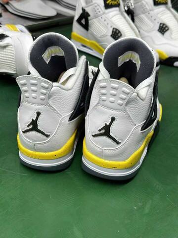 Jordan Air Jordan 4 Tour Yellow IO2463-102 White Yellow Grey US 7 Basketball Shoe (BS-87274)
