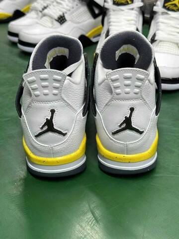 Jordan Air Jordan 4 Tour Yellow IO2463-102 White Yellow Grey US 7 Basketball Shoe (BS-87274)