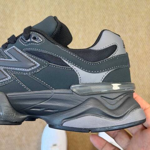 New Balance 9060 U906079E Black Dark Gray EU 42 Sneaker - Men's (BS-87126)