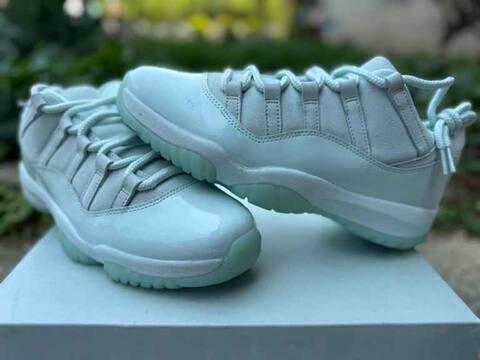 Jordan Air Jordan 11 Low Igloo IW1882-300 Light Mint White Basketball Shoe (BS-87318)