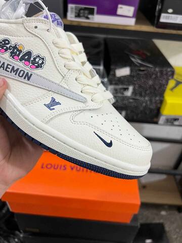Jordan Air Jordan 1 Low Travis Scott x Doraemon x Louis Vuitton DZ2688-004 Sail Navy Blue White Sneaker (BS-87195)