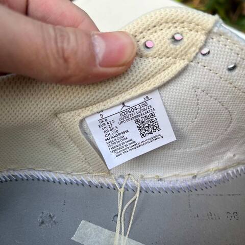 Jordan Air Jordan 1 Low OG SP IQ7604 100 Muslin Shy Pink Sail EU 42 5 Sneaker - Men's (BS-87176)