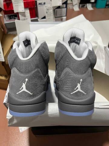 Jordan Air Jordan 5 Retro DD0587 002 Light Graphite White Wolf Grey EU 41 Basketball Shoe - Men's (BS-87290)