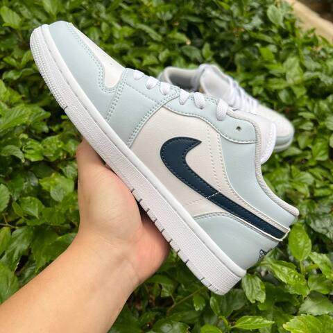 Jordan Air Jordan 1 Low 553558 400 Aura Squadron Blue White EUR 40 Sneaker - Men's (BS-87166)