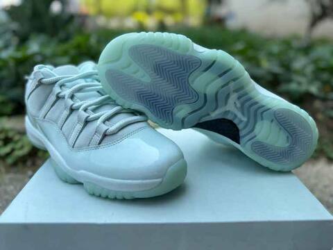 Jordan Air Jordan 11 Low Igloo IW1882-300 Light Mint White Basketball Shoe (BS-87318)