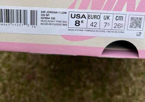 Jordan Air Jordan 1 Low OG SP Travis Scott IQ7604 100 Muslin Shy Pink Sail EU 42 Sneaker - Men's (BS-87154)