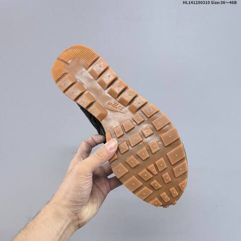 Nike Vaporwaffle Sacai Black Dark Grey Gum Brown EU 36-46 Sneaker - Unisex (BS-61395)