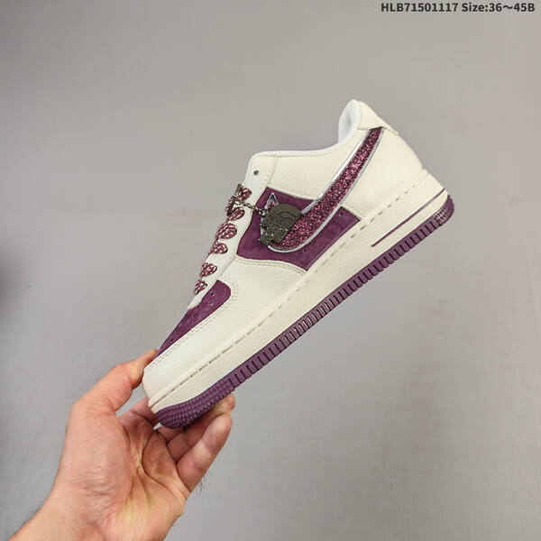 NIKE AIR FORCE 1 07 LV8 QY6818 lifestyle