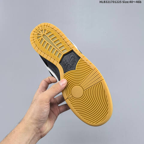NIKE DUNK SB LOW Lifestyle (BS-62454)