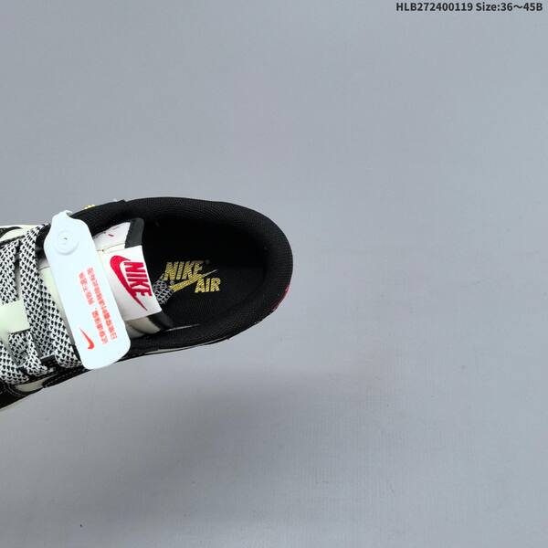 Jordan Travis Scott x Air Jordan 1 Low OG Black White EU 36-45 lifestyle