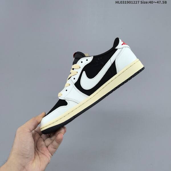 Jordan Air Jordan 1 Low x Travis Scott black/white EU 40-47.5 lifestyle