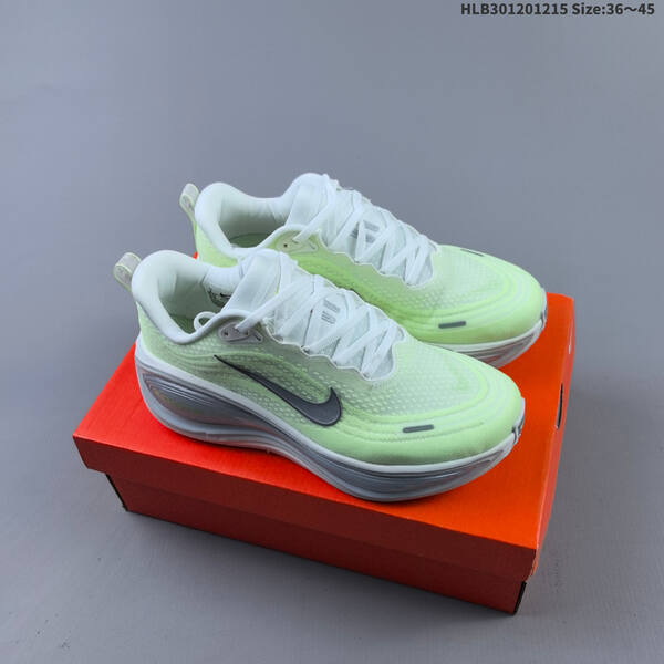 Nike VOMERO 18 HV8154 103 HLB301201215 lifestyle