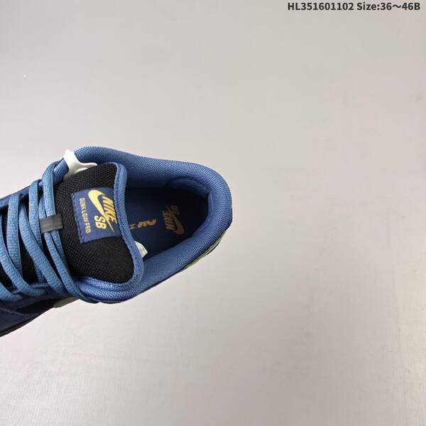 NIKE SB DUNK Nike Dunk SB Low Dust Noir SB Nike Dunk SB L lifestyle