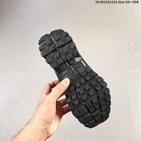 On Running Cloudrock Low WP All Black EU 36-45 Trail Shoe Trail Running Sneakers - Unisex (BS-69765)