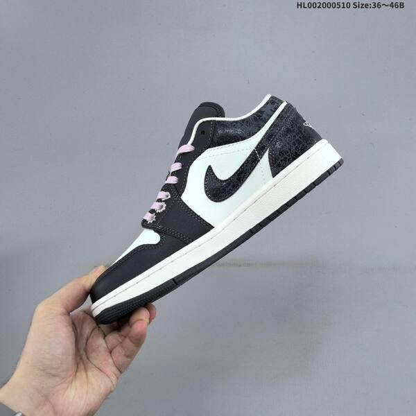 Jordan Air Jordan 1 Low SE black/white with pink laces and iced carmine accents 36~46B lifestyle