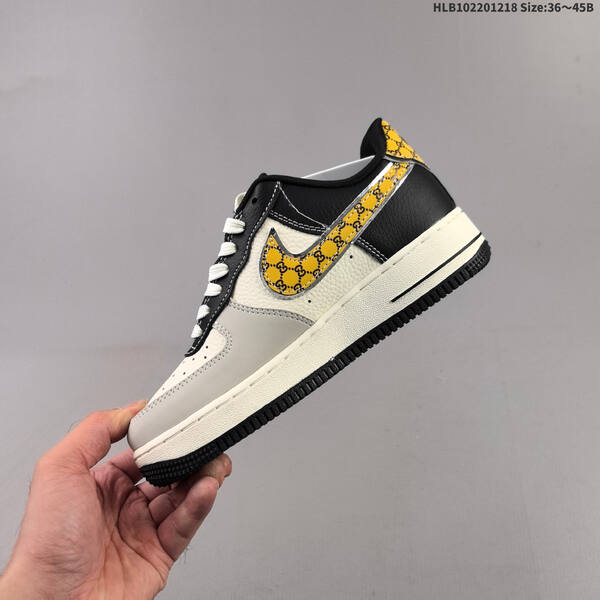 NIKE AIR FORCE 1 07 LV8 DF0188-1 lifestyle