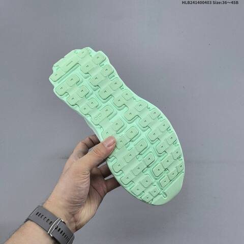 Alo Yoga Alo Runner 36 4 1 1 Replica For Sale High-end Men s And Women s Fashion Sports Running And Basketball Shoes Up To 95 Off Retail During The Current Promotion Casual Lifestyle Sneakers (BS-88130)