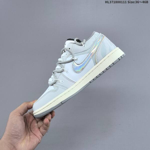 Jordan Air Jordan 1 Low white light grey iridescent silver EU 36-46 casual lifestyle