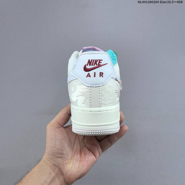 Nike Air Force 1 07 Forc lifestyle