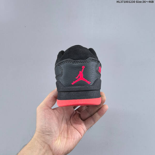Jordan Flight Court black/red 36–46 basketball