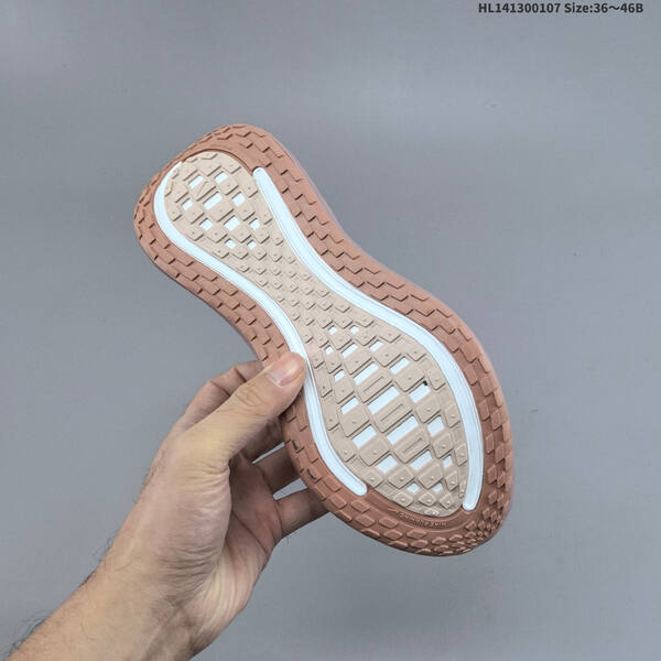 Nike VOMERO PLUS ReactX Air Zoom lifestyle