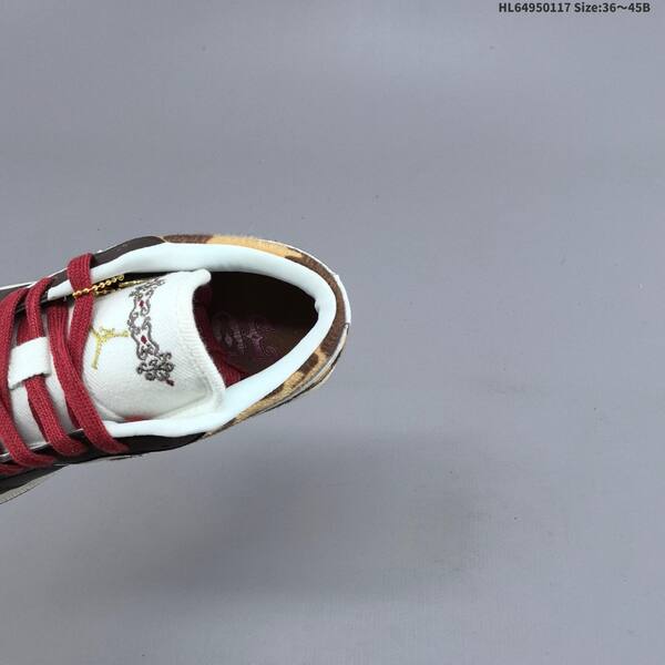 Nike Air Jordan 1 Low OG white/brown/red with cow-print accents EU 36-45 lifestyle