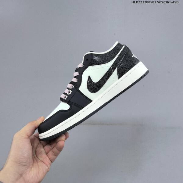 Jordan Air Jordan 1 Low White/Black EU 36-45 basketball