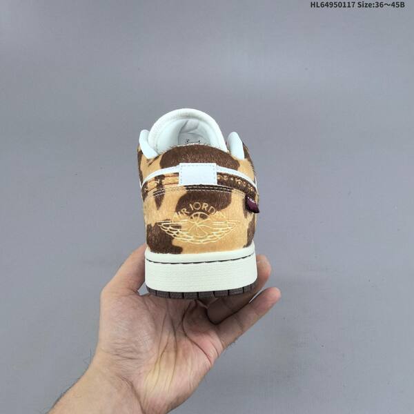Nike Air Jordan 1 Low OG white/brown/red with cow-print accents EU 36-45 lifestyle