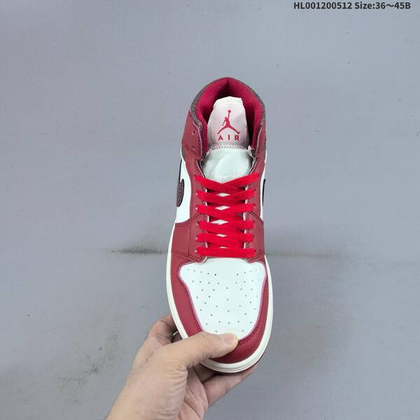 Jordan Air Jordan 1 Mid Red/White Cracked Leather EU 36-45 basketball