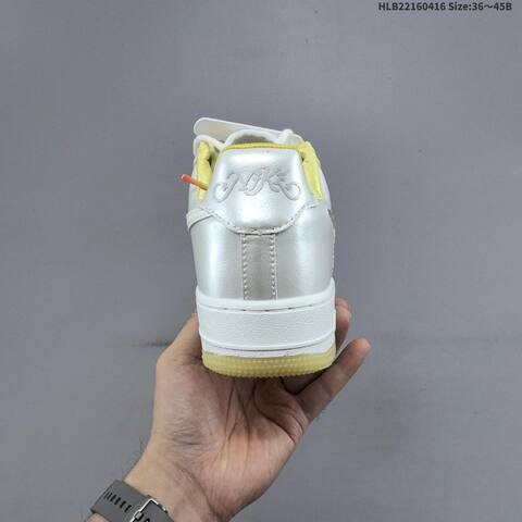 Nike Air Force 1 07 Metallic Silver Pale Yellow White EU 36 45 Sneaker EU 36-45 - Unisex (BS-60701)