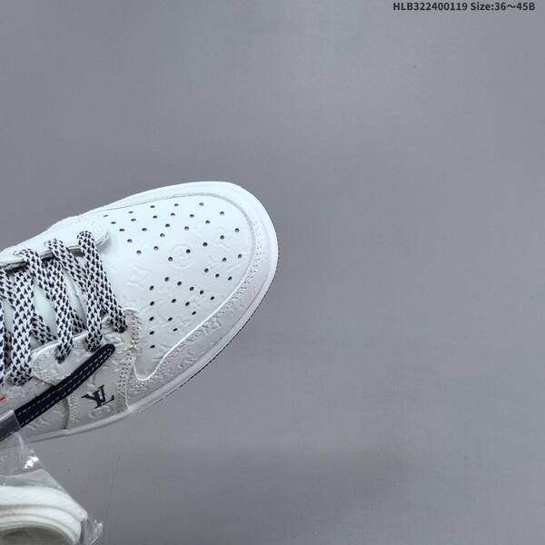 Nike Air Jordan 1 x Travis Scott white navy red EU 36-45 lifestyle