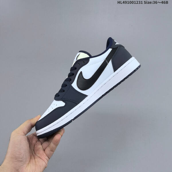 Jordan Air Jordan 1 Low white/navy EU 36-46 basketball
