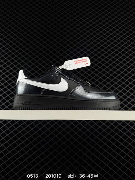 Nike Air Force 1 07 Low white black EU 36-45 lifestyle
