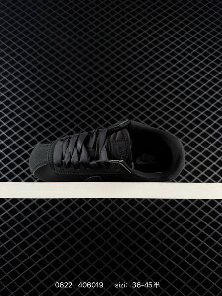 Nike Classic Cortez SE HF0263-001 triple black EU 36-45 sneaker