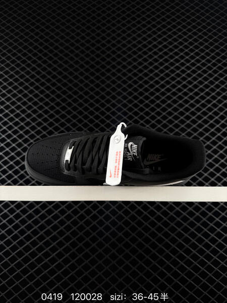 Nike Air Force 1 07 Black with white Swoosh EU 36-45 lifestyle