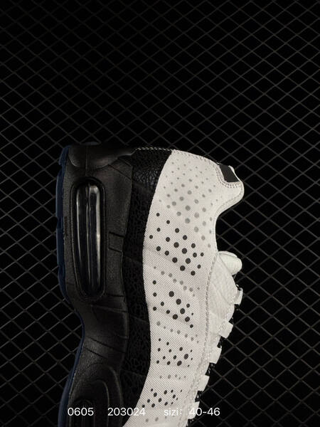 Nike Air Max 95 TT white black dark blue EU 40-46 running