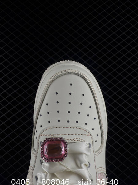 Nike Air Force 1 07 off white pale yellow pink white EU 36-40 lifestyle