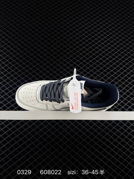 Nike Air Force 1 07 lifestyle