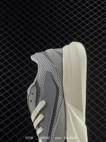 Other Adidas LIGHTBLAZE New Lightweight Upper Lightstrike Lifestyle (BS-78108)