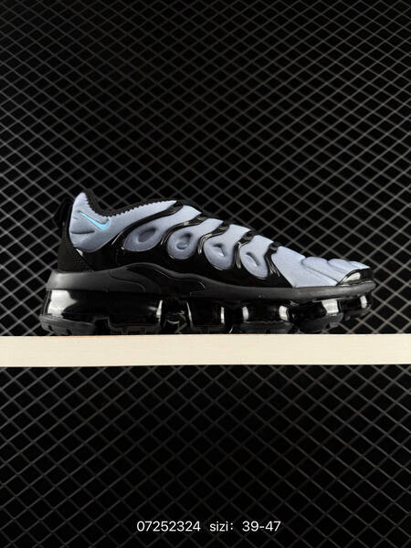 Nike Air VaporMax Plus multi color options including black blue white grey EU 36-47 running