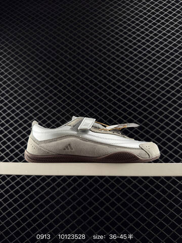 Other DT Adidas FOS URBAN REVERIE Lifestyle (BS-77781)