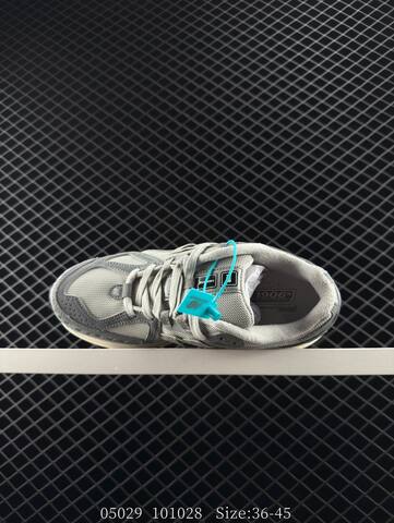 New Balance 1906R Grey Off White Black EU 36-45 Sneaker - Unisex (BS-83386)
