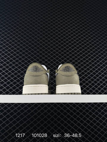Jordan Air Jordan 1 Retro Low OG HQ6998-200 White Olive Black Sail EU 36-48 5 Sneaker - Unisex (BS-80043)