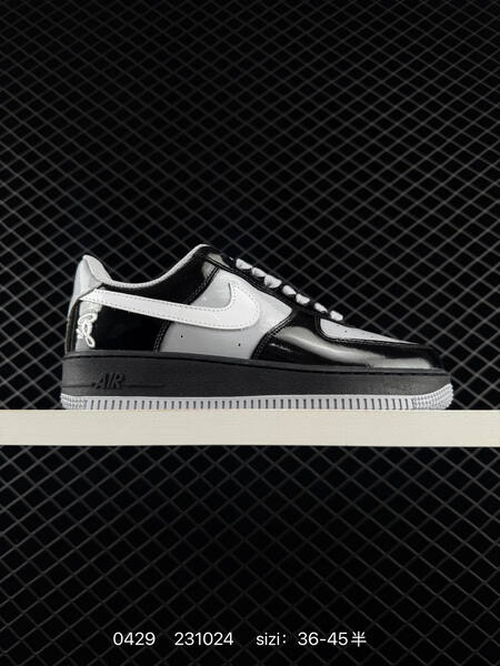 Nike Air Force 1 07 white black EU 36-45 lifestyle