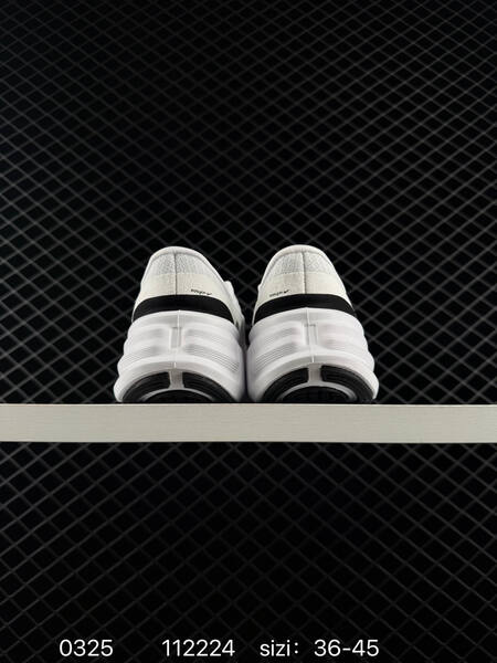 Nike Comfort Ride EasyOn Access IF4997-300 white black EU 36-45 running
