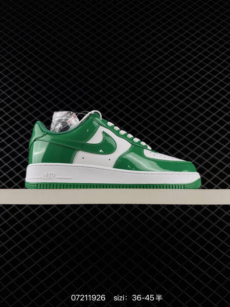 Nike Air Force 1 07 Low metallic silver pale yellow EU 36-45 lifestyle